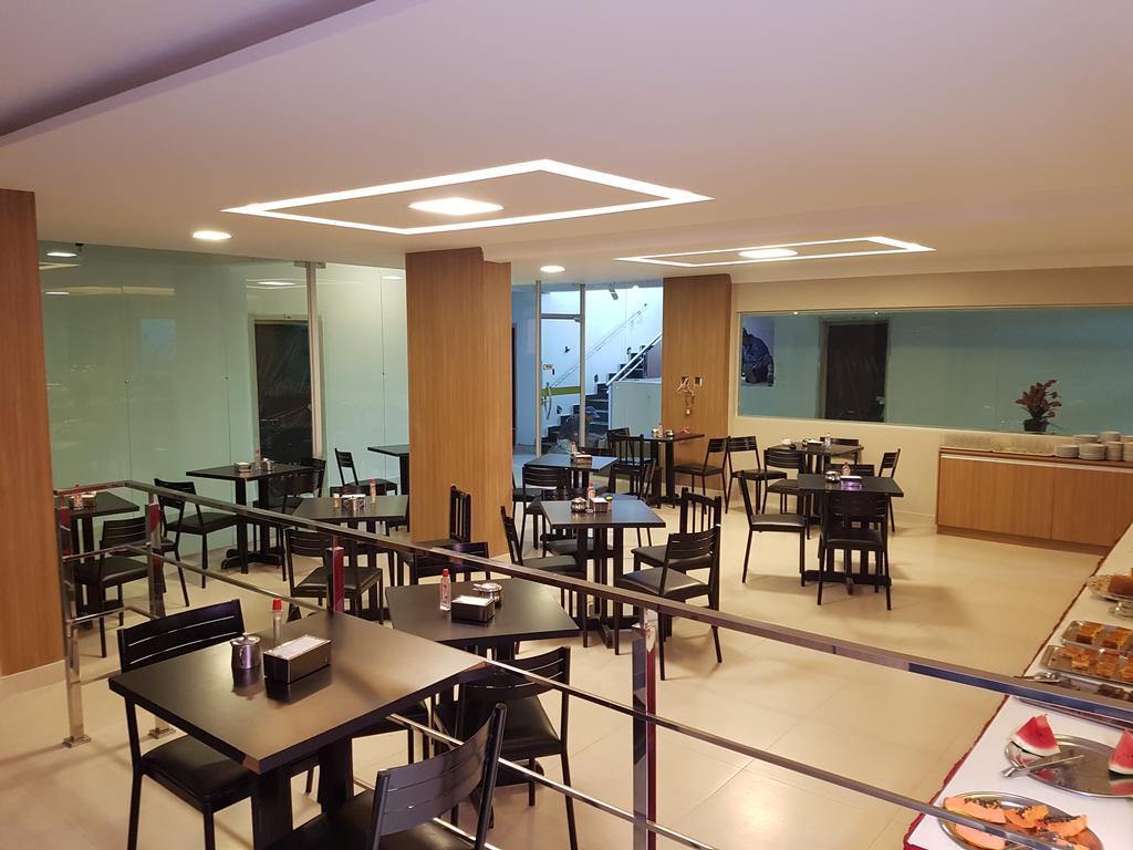 Oft Place Hotel Гоянія Екстер'єр фото
