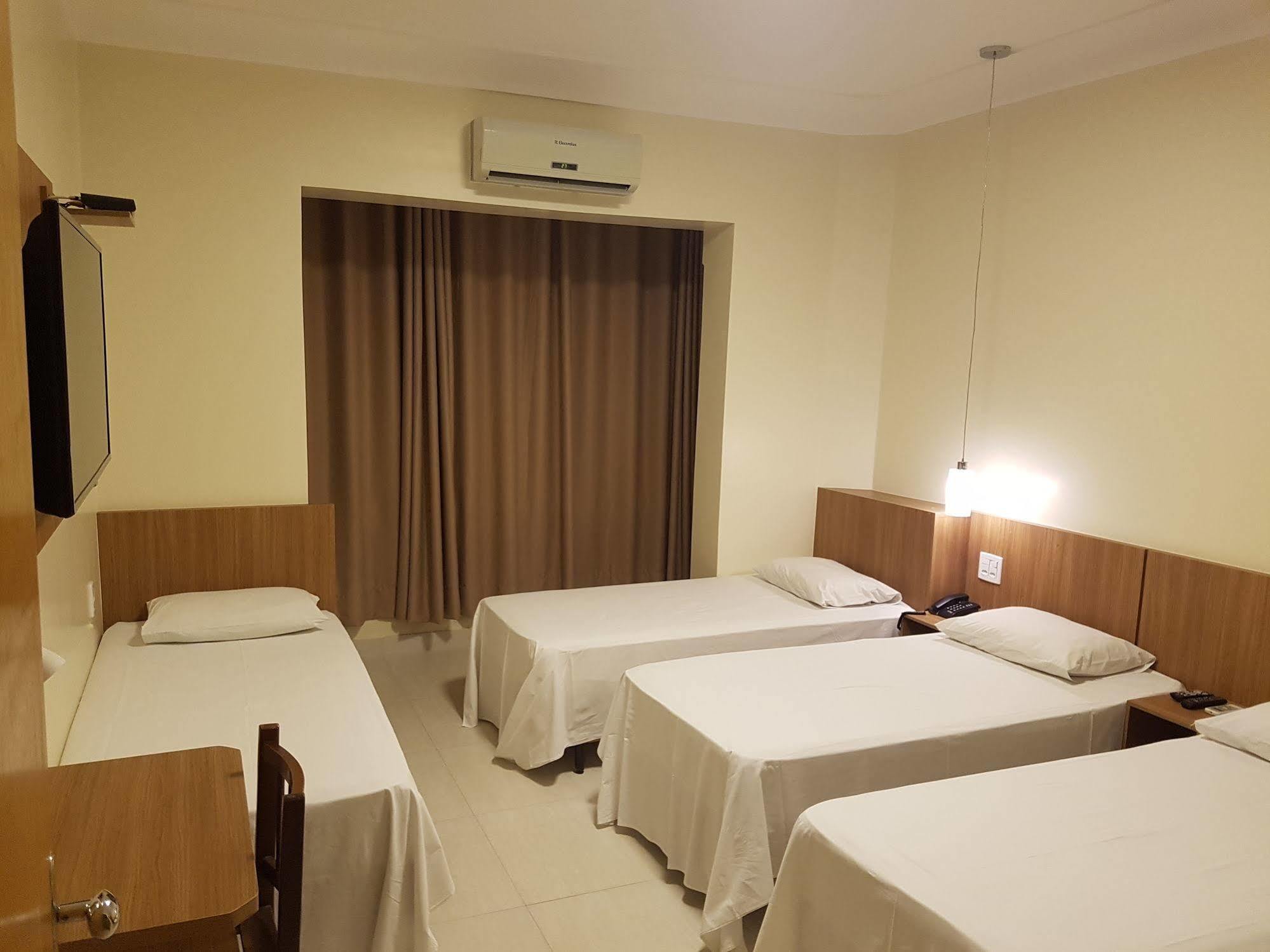 Oft Place Hotel Гоянія Екстер'єр фото