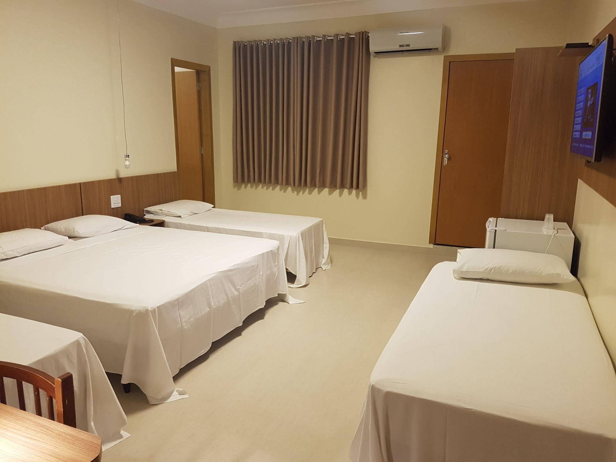 Oft Place Hotel Гоянія Екстер'єр фото